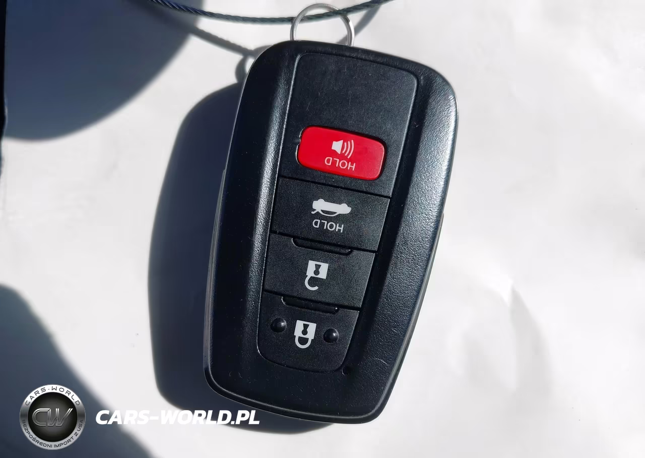 2022 Toyota Camry Le Hybrid VIN:4T1C31AK0NU591470 - 11