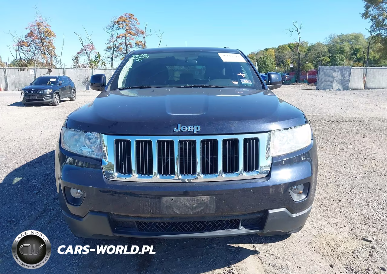 2011 Jeep Grand Cherokee Laredo VIN:1J4RR4GG0BC523330 - 12