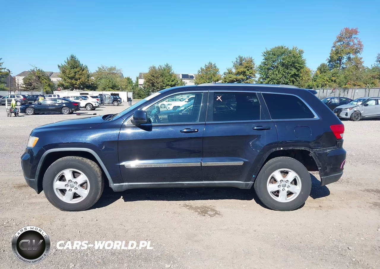 2011 Jeep Grand Cherokee Laredo VIN:1J4RR4GG0BC523330 - 14