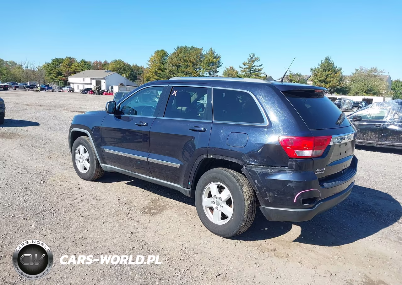 2011 Jeep Grand Cherokee Laredo VIN:1J4RR4GG0BC523330 - 3