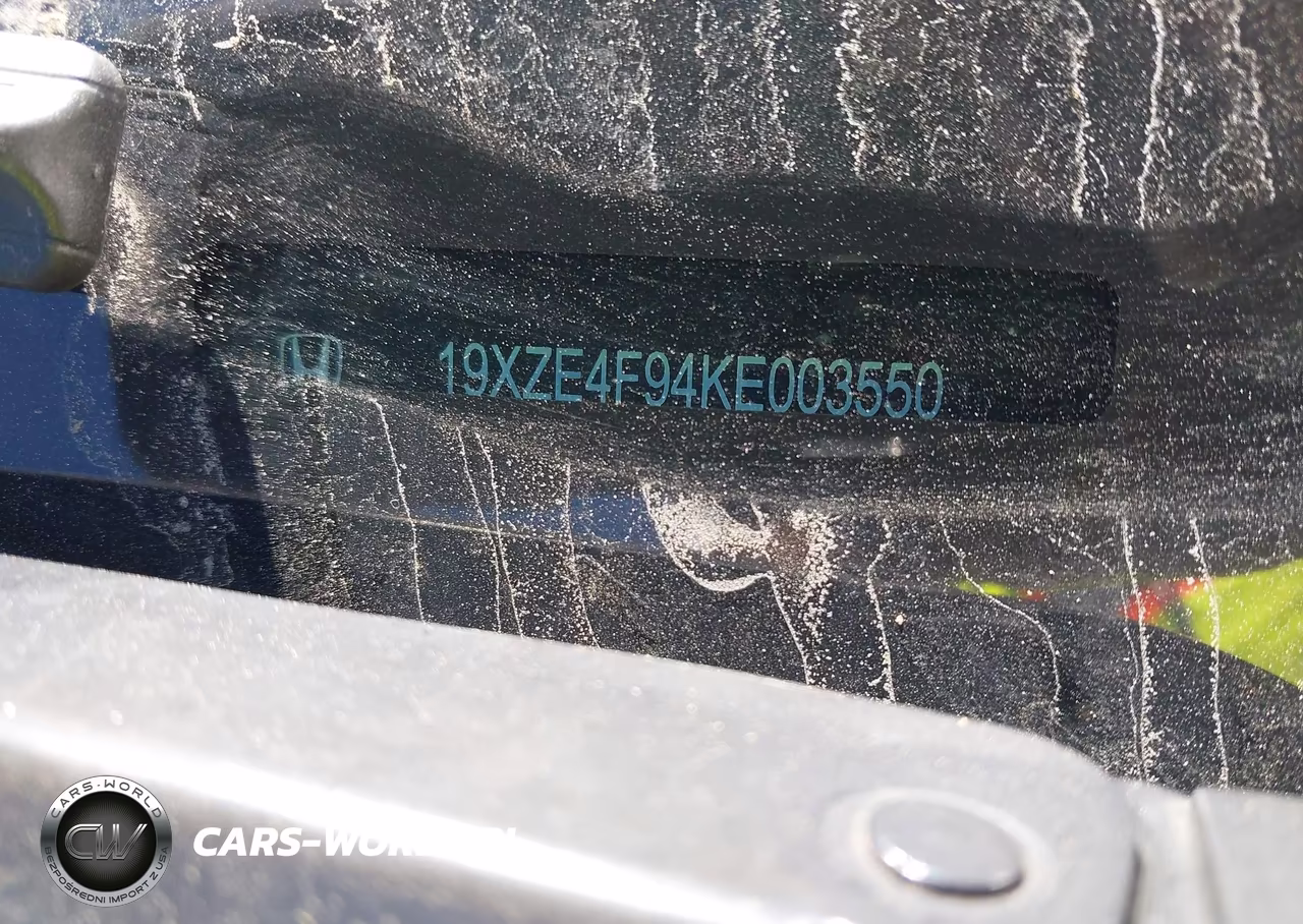 2019 Honda Insight Touring VIN:19XZE4F94KE003550 - 9