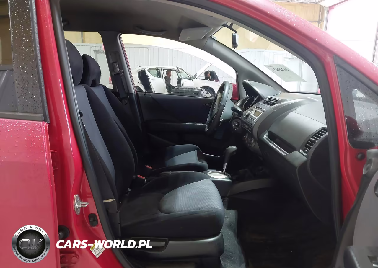 2008 Honda Fit Sport VIN:JHMGD38658S056379 - 5