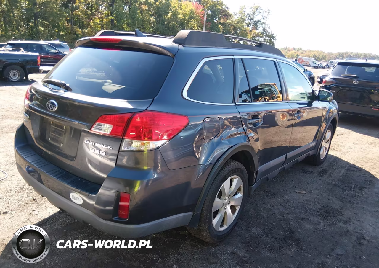 2011 Subaru Outback 3.6R Limited VIN:4S4BRDLC3B2392633 - 4