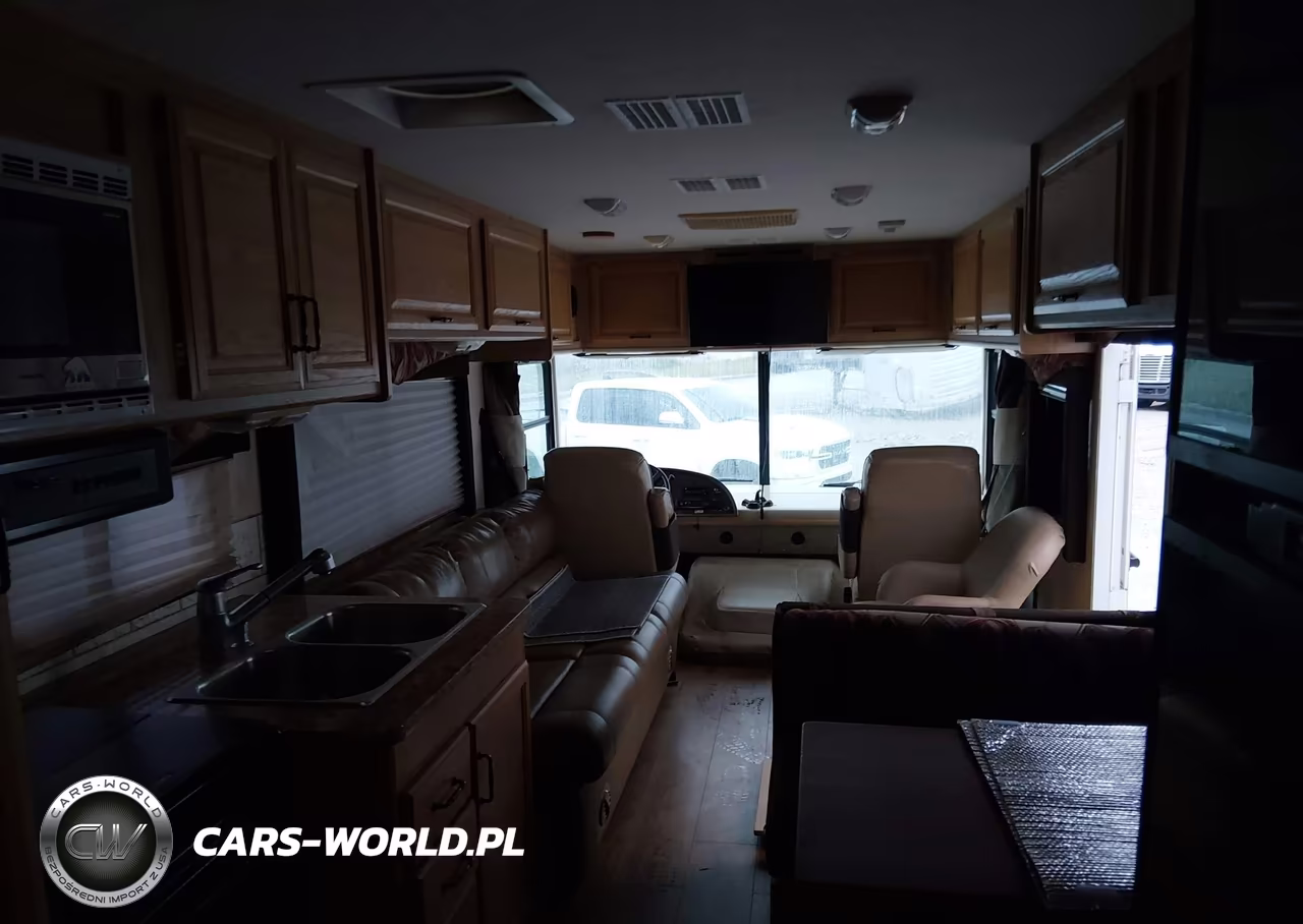 2002 Workhorse Custom Chassis Motorhome Chassis P3500 VIN:5B4LP57G923348637 - 8