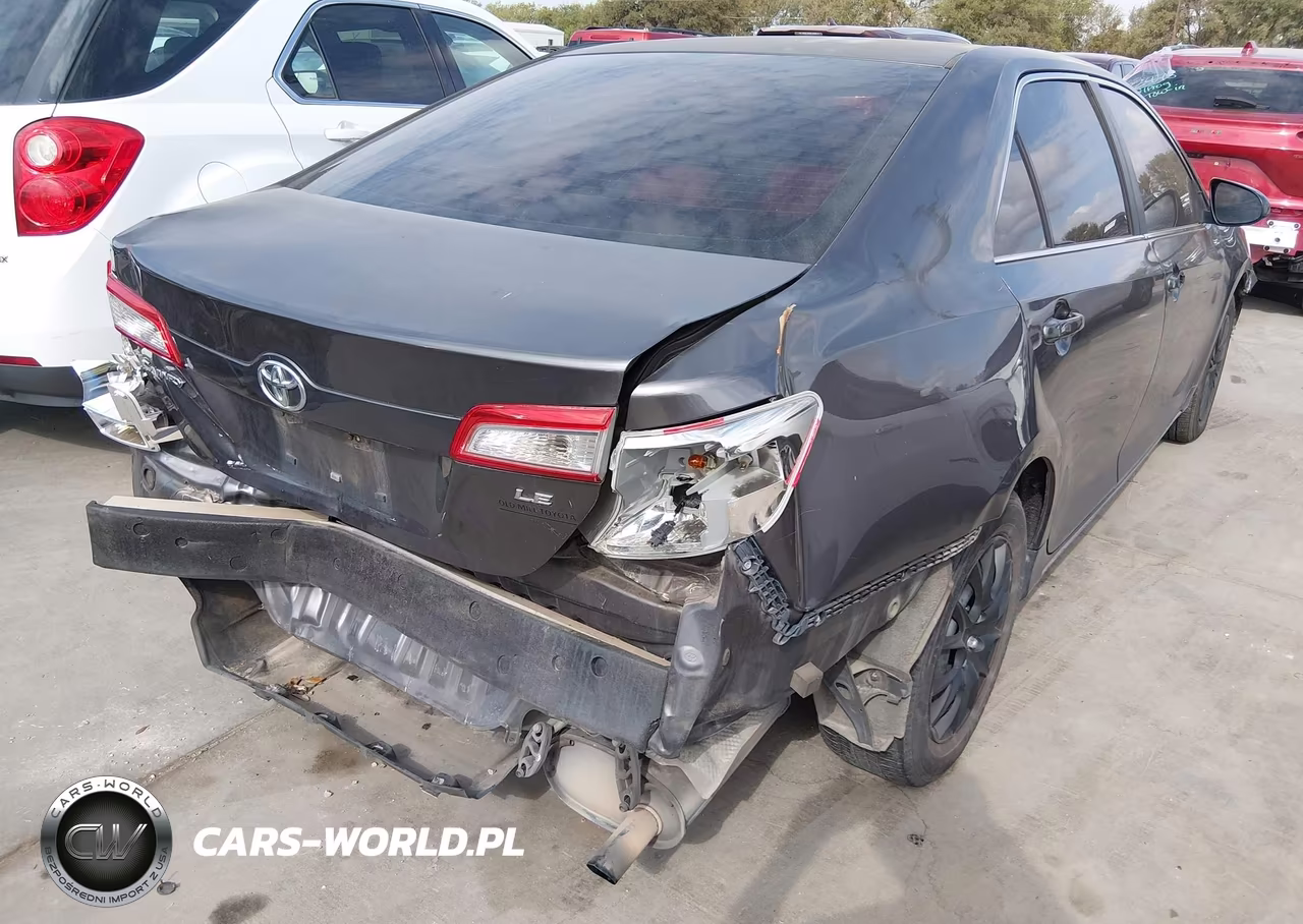 2013 Toyota Camry Le VIN:4T4BF1FK8DR322925 - 4