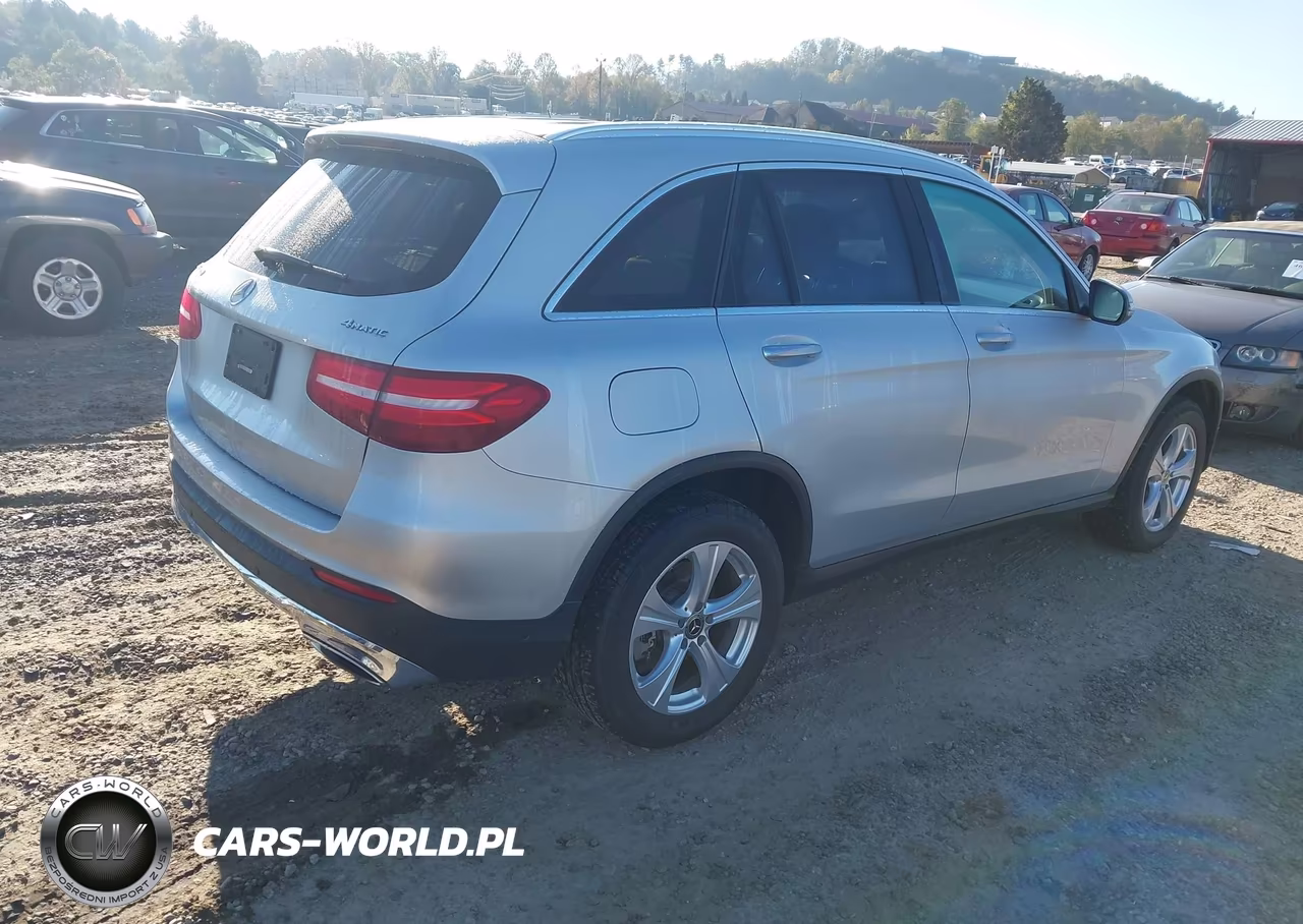 2018 Mercedes-Benz Glc 300 4Matic VIN:WDC0G4KB9JV094105 - 4