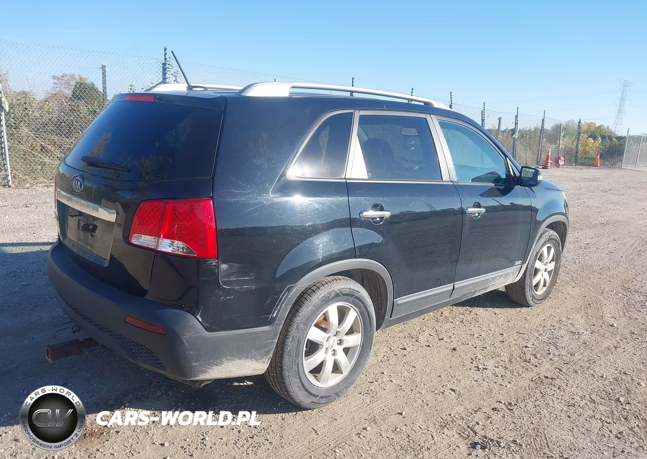 2012 Kia Sorento Lx V6 VIN:5XYKTDA22CG283071 - 4