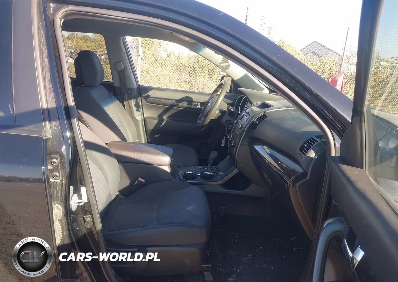 2012 Kia Sorento Lx V6 VIN:5XYKTDA22CG283071 - 5