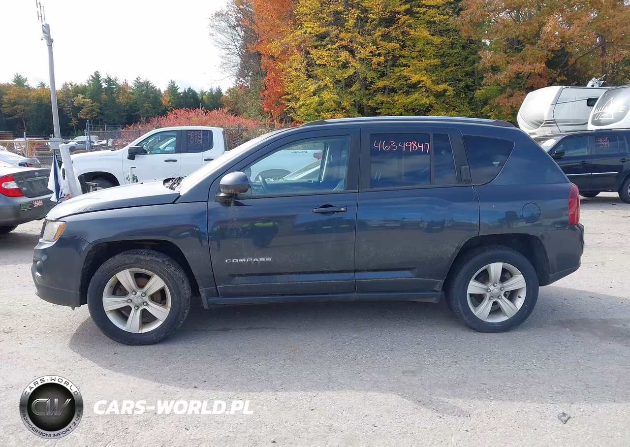 2015 Jeep Compass Latitude VIN:1C4NJDEB4FD106036 - 12