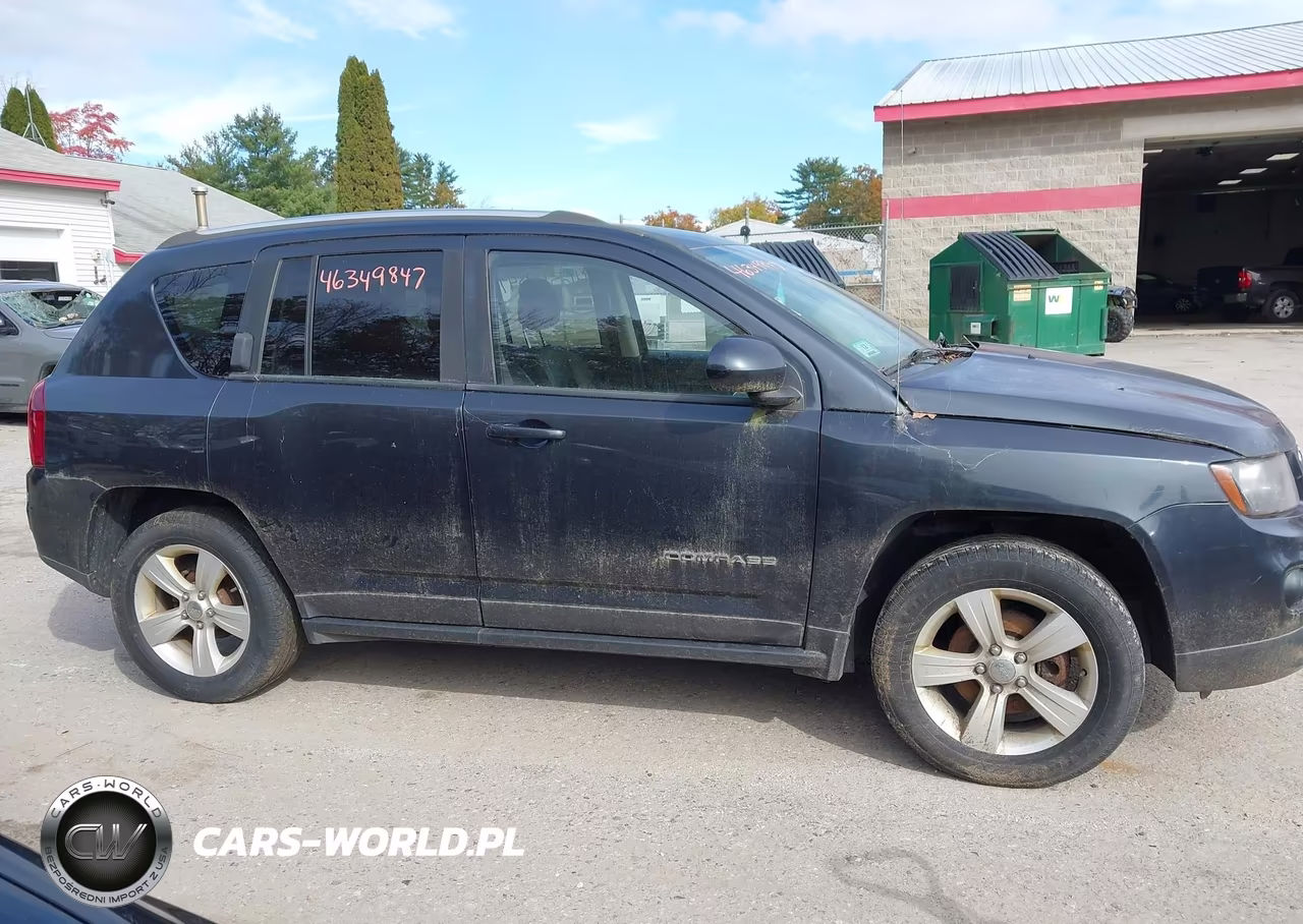 2015 Jeep Compass Latitude VIN:1C4NJDEB4FD106036 - 14