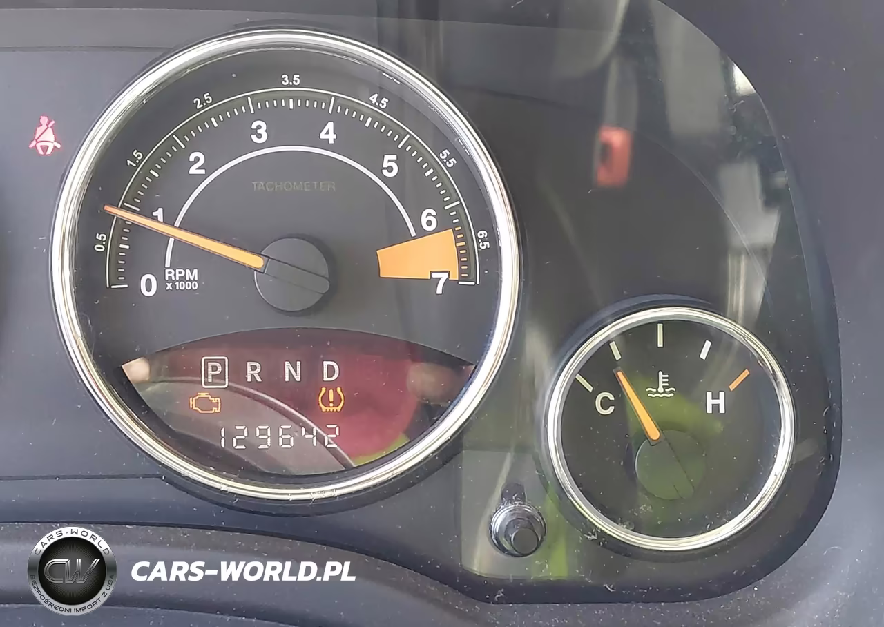 2015 Jeep Compass Latitude VIN:1C4NJDEB4FD106036 - 7