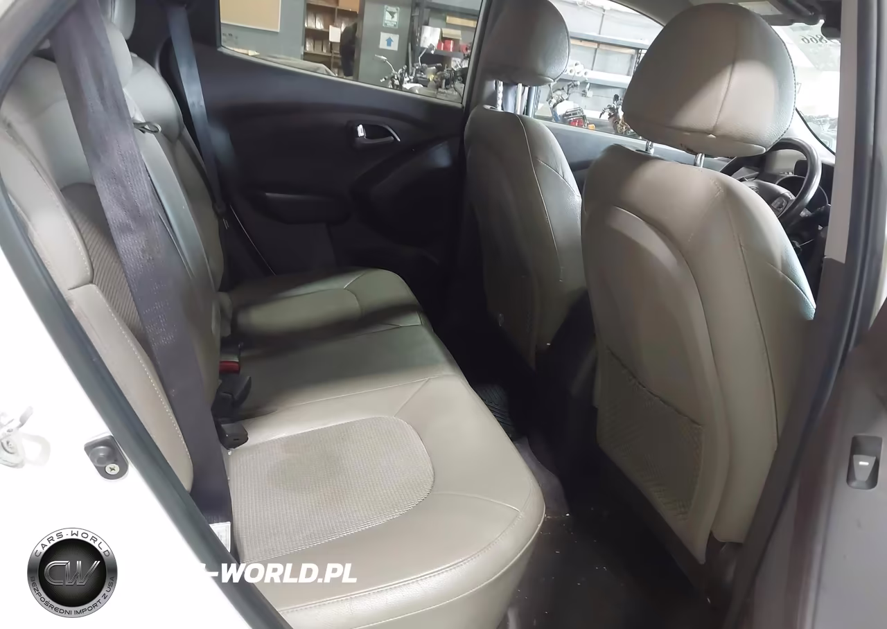 2015 Hyundai Tucson Gls VIN:KM8JTCAFXFU051177 - 8