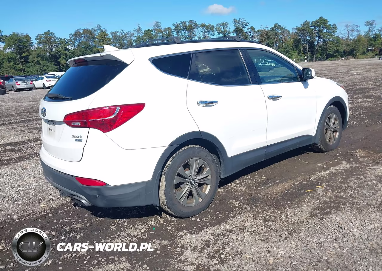 2015 Hyundai Santa Fe Sport 2.4L VIN:5XYZUDLB0FG278416 - 4