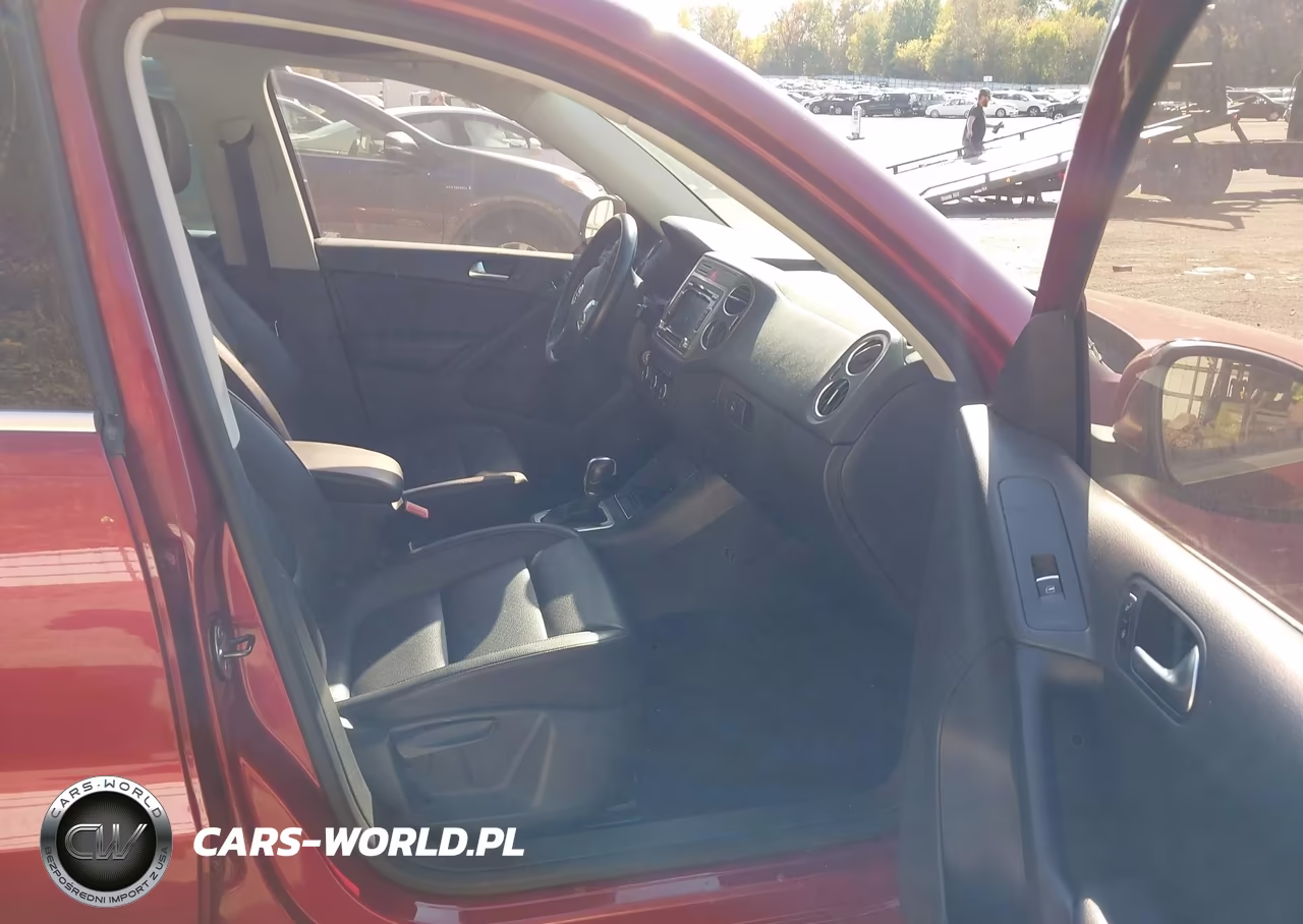2011 Volkswagen Tiguan Se VIN:WVGAV7AX5BW001571 - 5