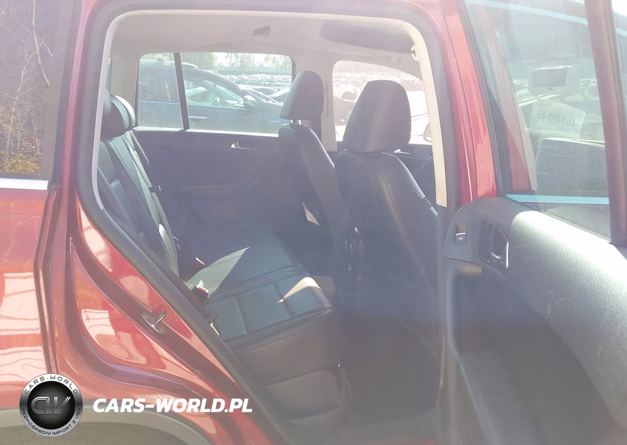 2011 Volkswagen Tiguan Se VIN:WVGAV7AX5BW001571 - 8