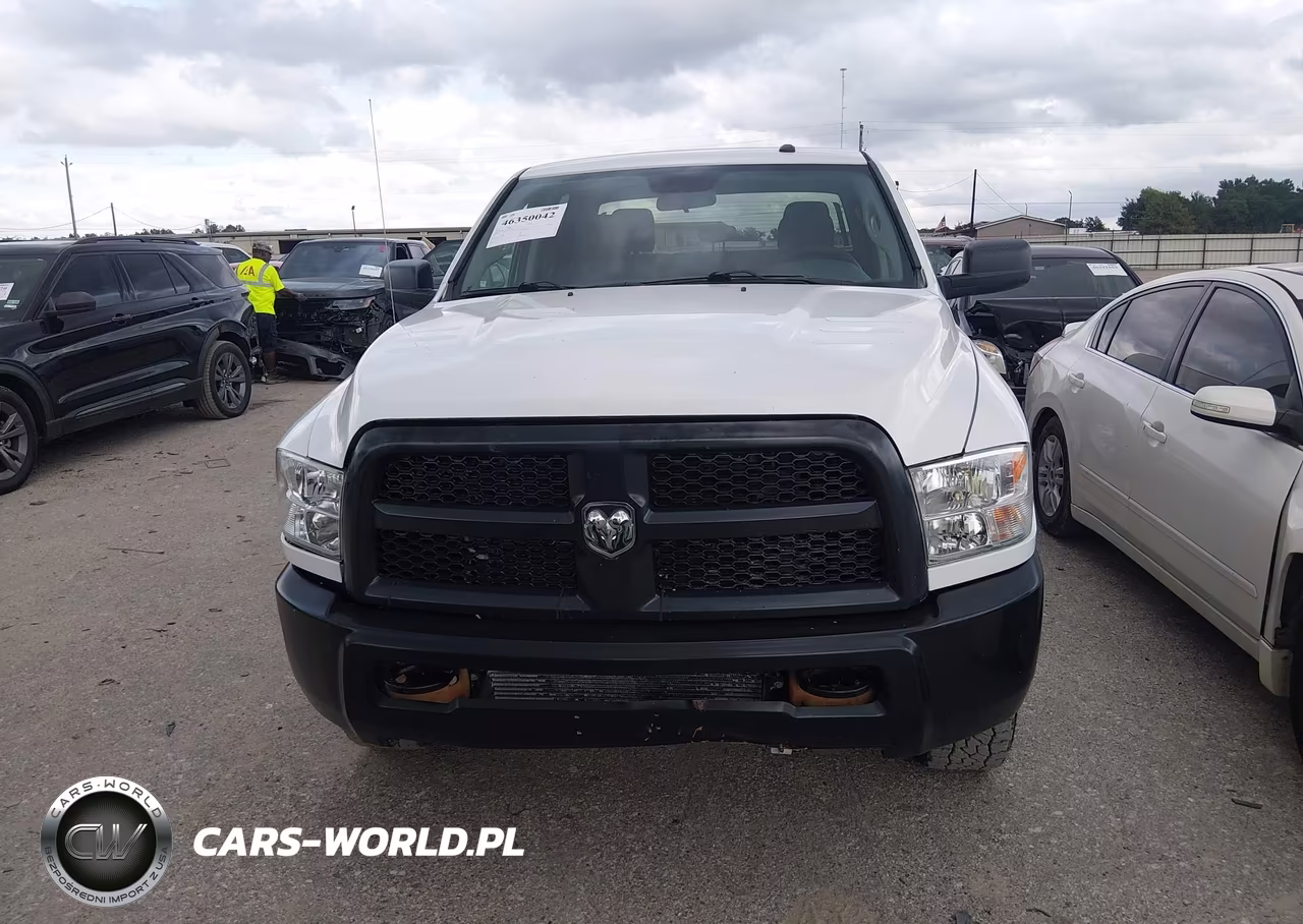 2017 Ram 2500 Tradesman 4X4 6'4 Box VIN:3C6UR5CL9HG778595 - 12