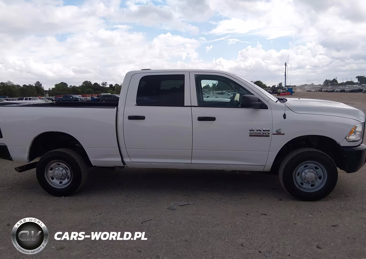 2017 Ram 2500 Tradesman 4X4 6'4 Box VIN:3C6UR5CL9HG778595 - 13