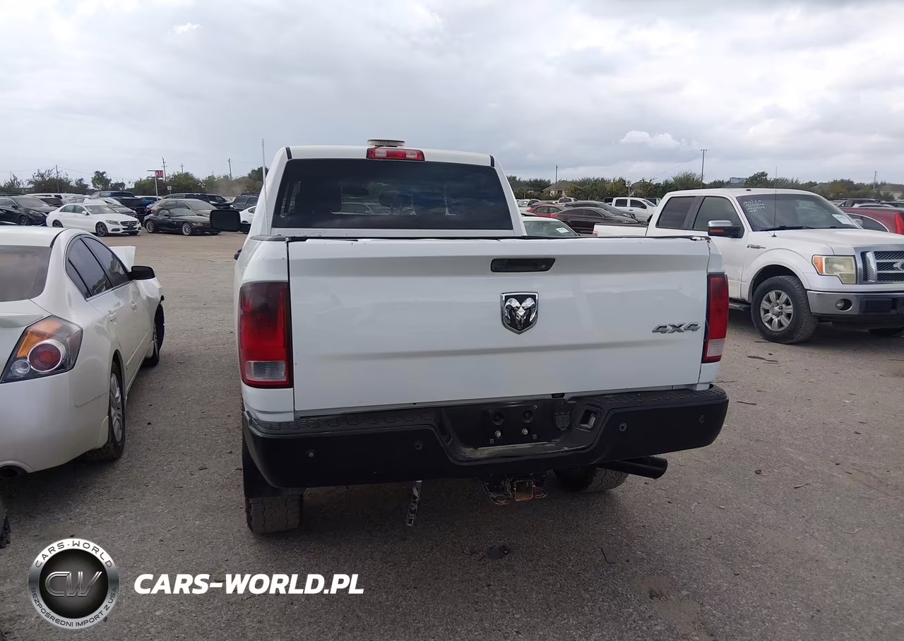 2017 Ram 2500 Tradesman 4X4 6'4 Box VIN:3C6UR5CL9HG778595 - 16