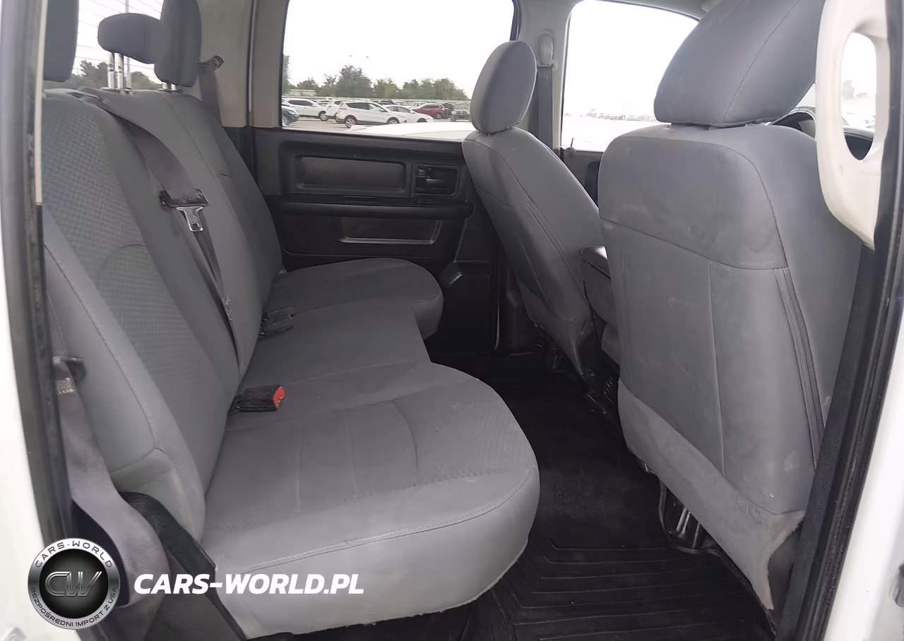 2017 Ram 2500 Tradesman 4X4 6'4 Box VIN:3C6UR5CL9HG778595 - 8