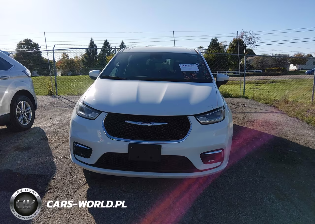 2023 Chrysler Pacifica Touring VIN:2C4RC1FG3PR555694 - 12
