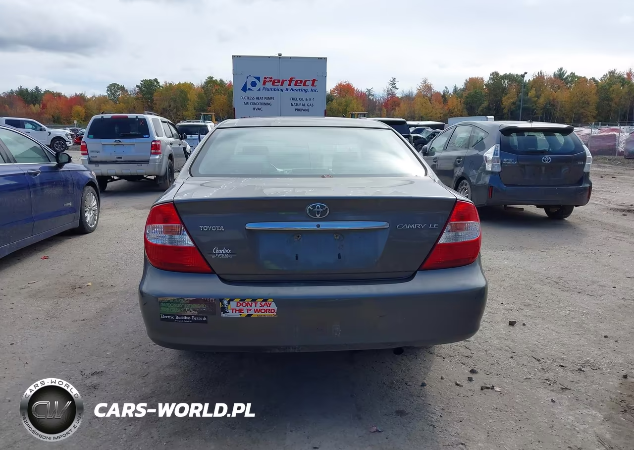 2003 Toyota Camry Le VIN:4T1BE32K83U719113 - 15