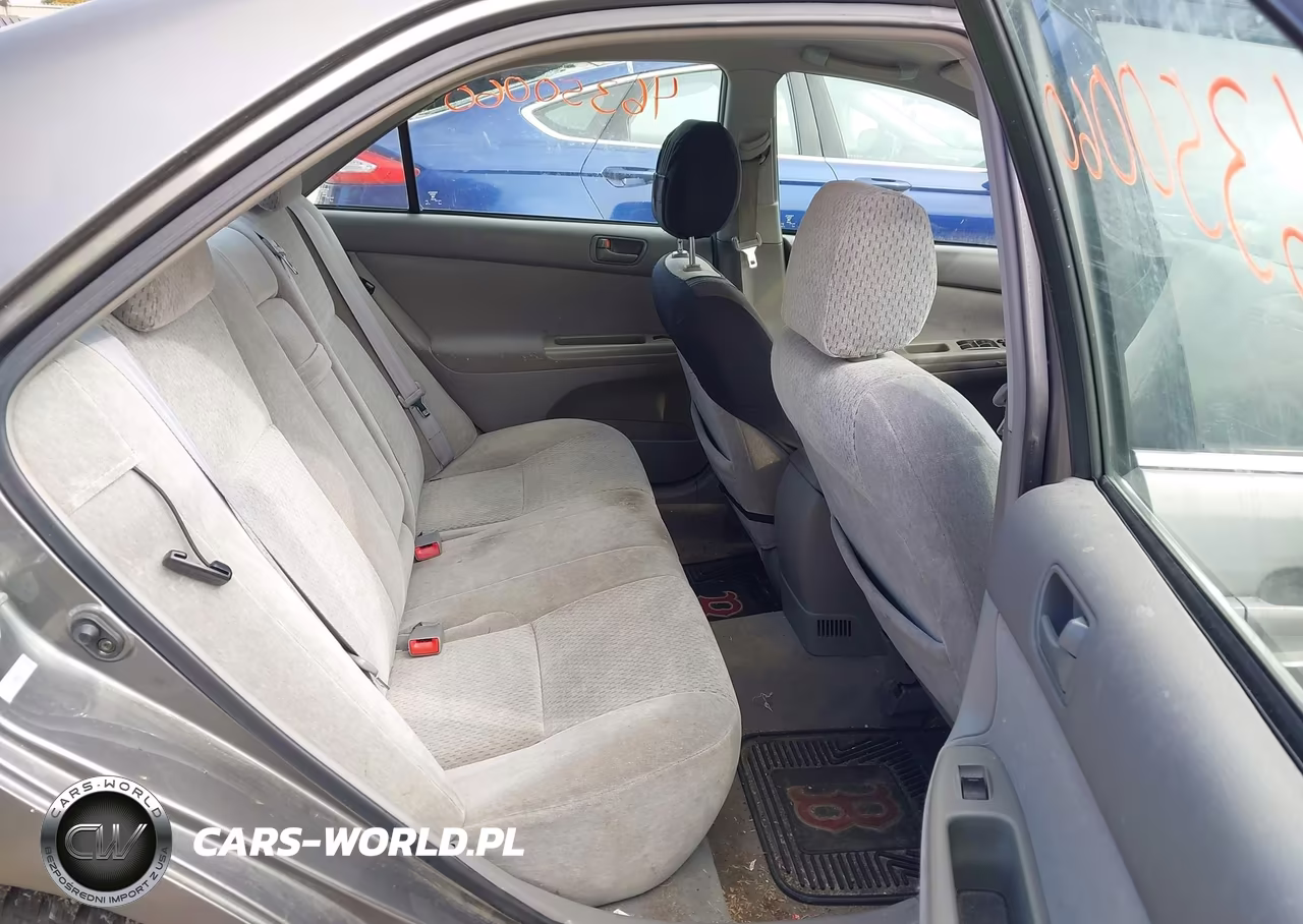 2003 Toyota Camry Le VIN:4T1BE32K83U719113 - 8
