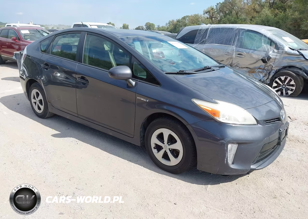 2014 Toyota Prius Two – zdjęcie 1 z 16