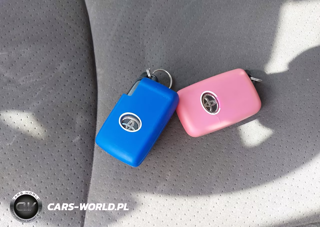 2014 Toyota Prius Two VIN:JTDKN3DU1E1764191 - 11