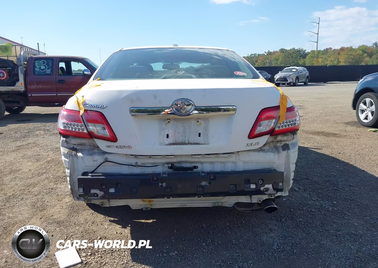 2010 Toyota Camry Xle VIN:4T1BF3EK6AU550893 - 17