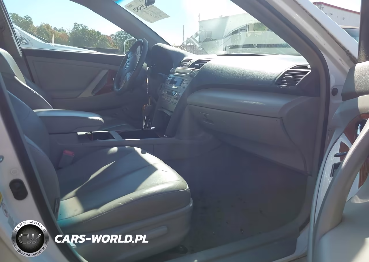 2010 Toyota Camry Xle VIN:4T1BF3EK6AU550893 - 5