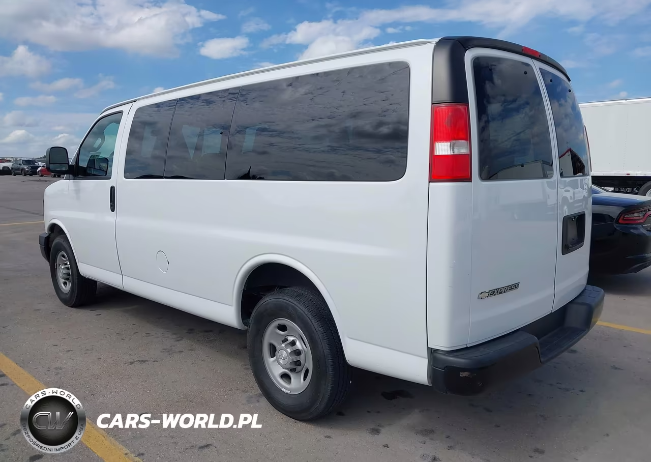 2017 Chevrolet Express 2500 Ls VIN:1GAWGEFG7H1266590 - 3