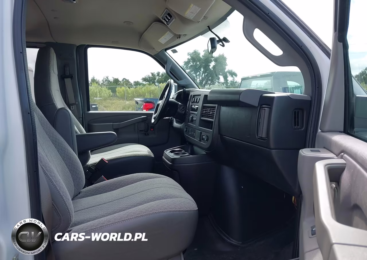 2017 Chevrolet Express 2500 Ls VIN:1GAWGEFG7H1266590 - 5