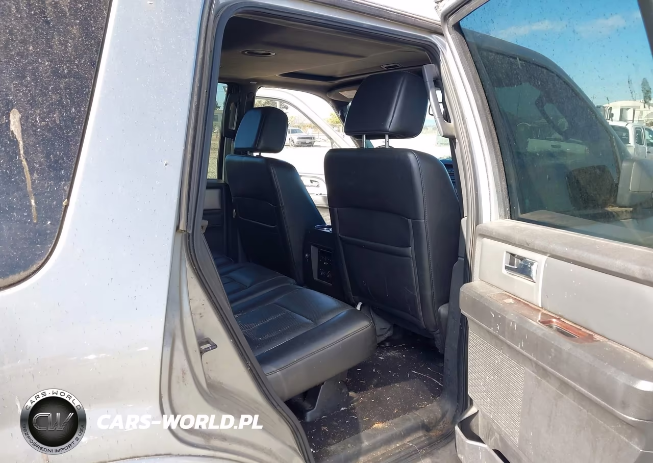 2008 Ford Expedition Limited VIN:1FMFU20558LA46919 - 8