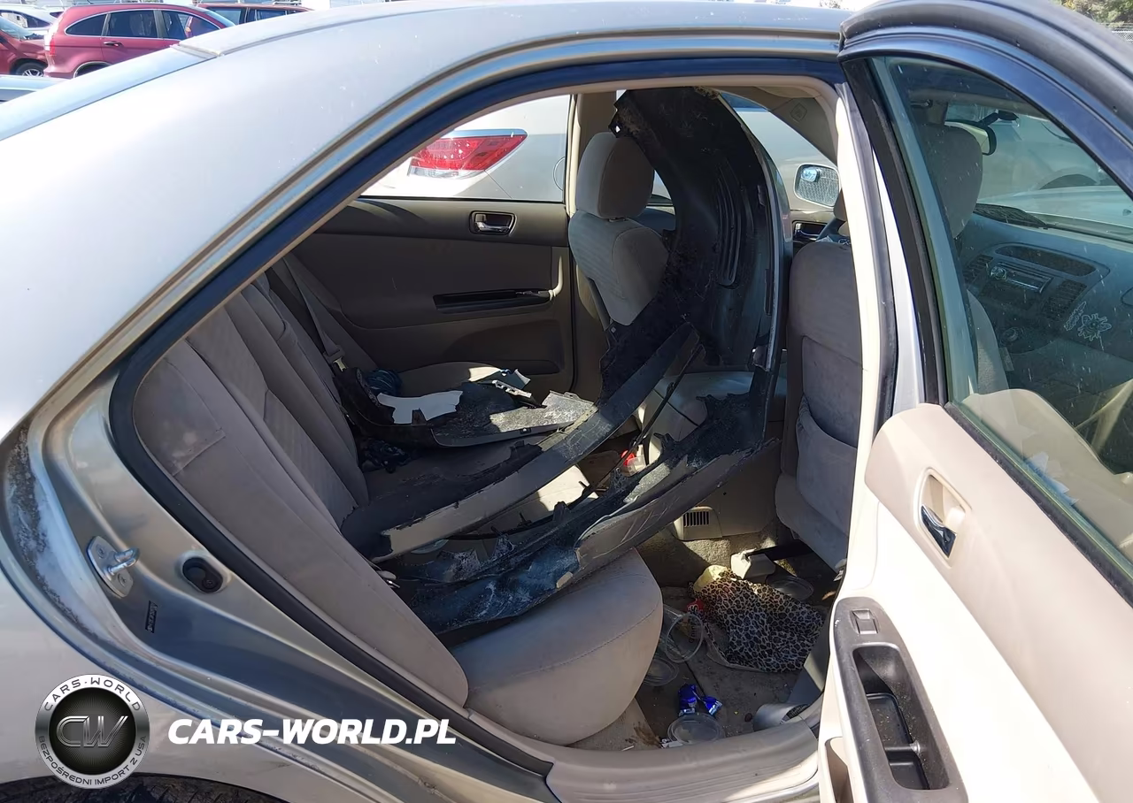2005 Toyota Camry Le VIN:4T1BE30K15U977074 - 8