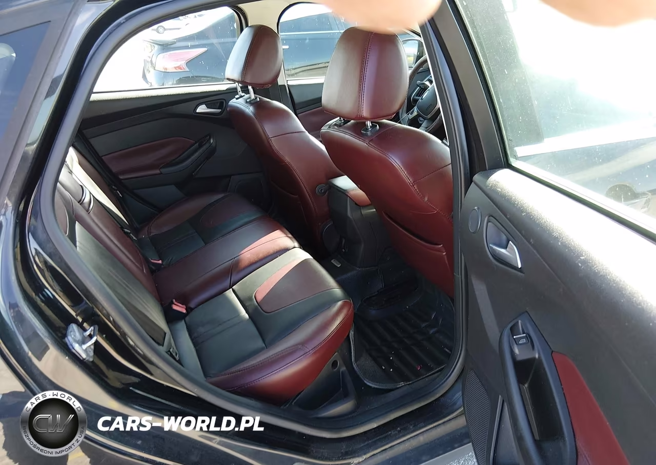 2013 Ford Focus Titanium VIN:1FADP3N21DL198140 - 8