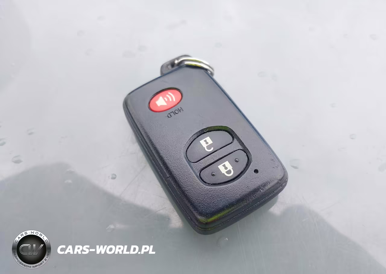 2015 Toyota Prius V Three VIN:JTDZN3EU3FJ027962 - 11