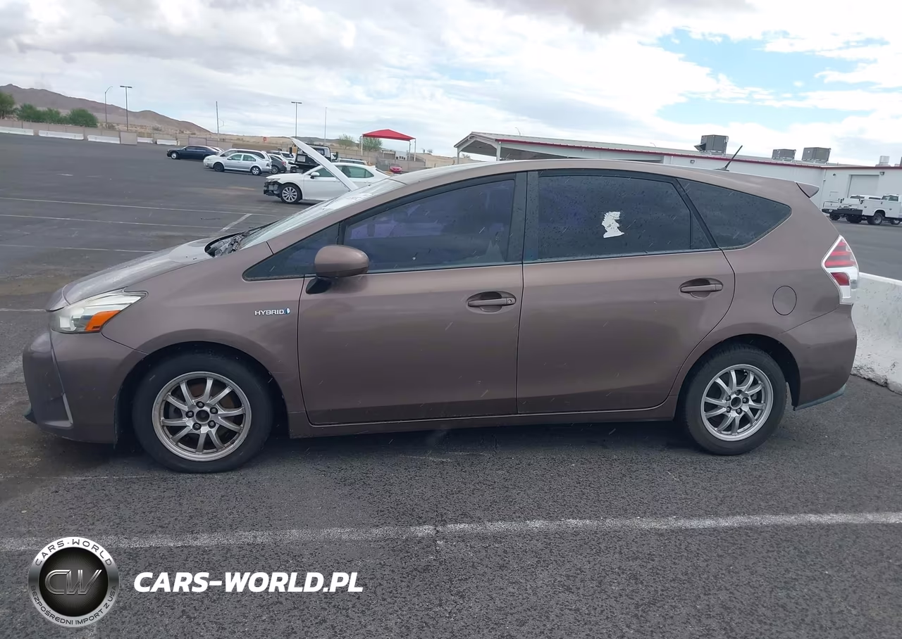 2015 Toyota Prius V Three VIN:JTDZN3EU3FJ027962 - 14