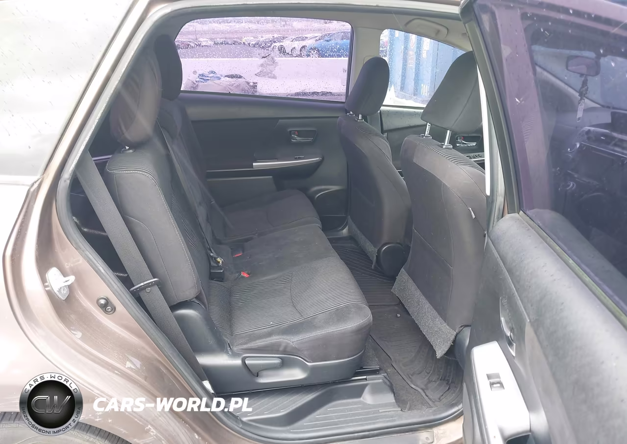 2015 Toyota Prius V Three VIN:JTDZN3EU3FJ027962 - 8