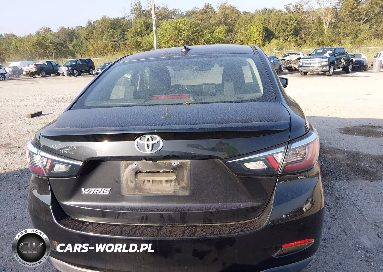 2019 Toyota Yaris Le VIN:3MYDLBYV4KY521768 - 16