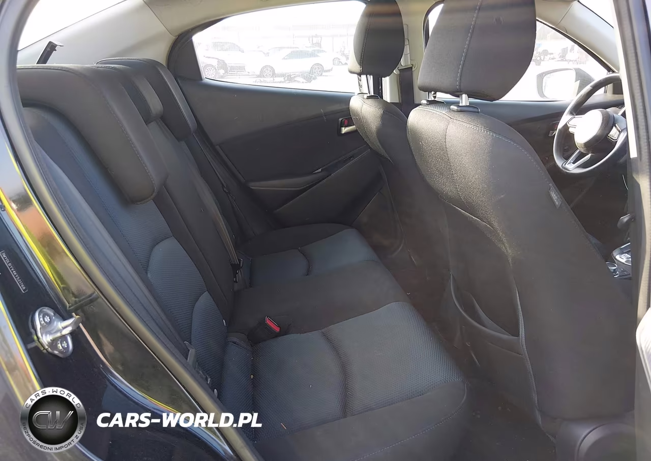 2019 Toyota Yaris Le VIN:3MYDLBYV4KY521768 - 8