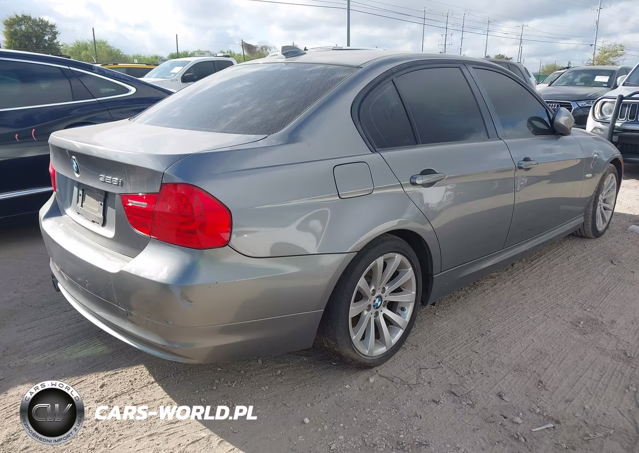 2011 BMW 328I VIN:WBAPH7C53BA801703 - 4