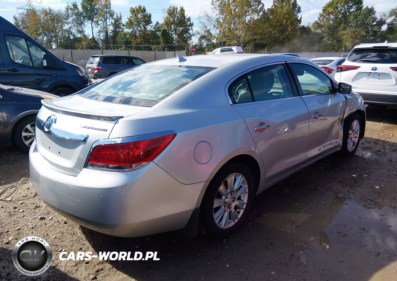 2013 Buick Lacrosse Leather Group VIN:1G4GC5ER4DF301606 - 4