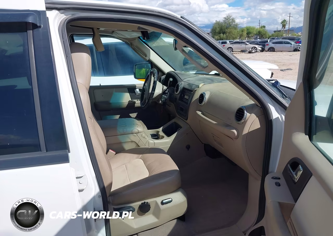 2004 Ford Expedition Eddie Bauer VIN:1FMFU18L94LB35030 - 5