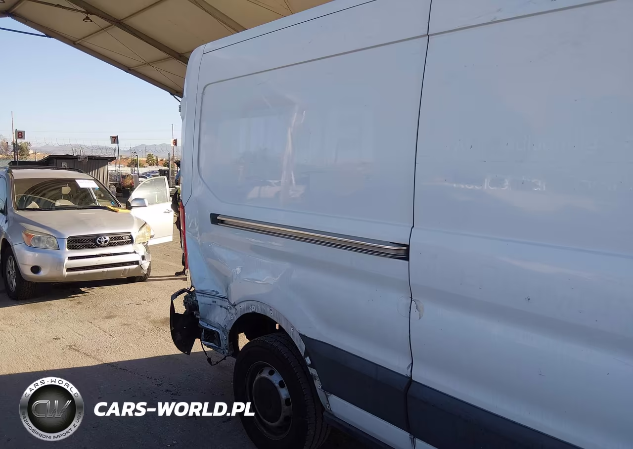 2018 Ford Transit-350 VIN:1FTBW2CG2JKB29794 - 6