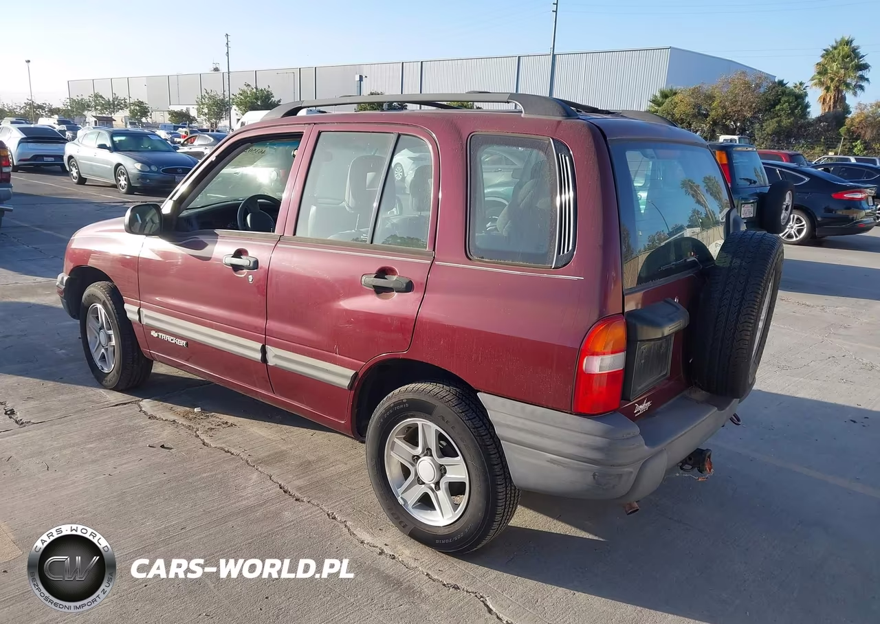 2003 Chevrolet Tracker Hard Top Base VIN:2CNBE13C836926479 - 3