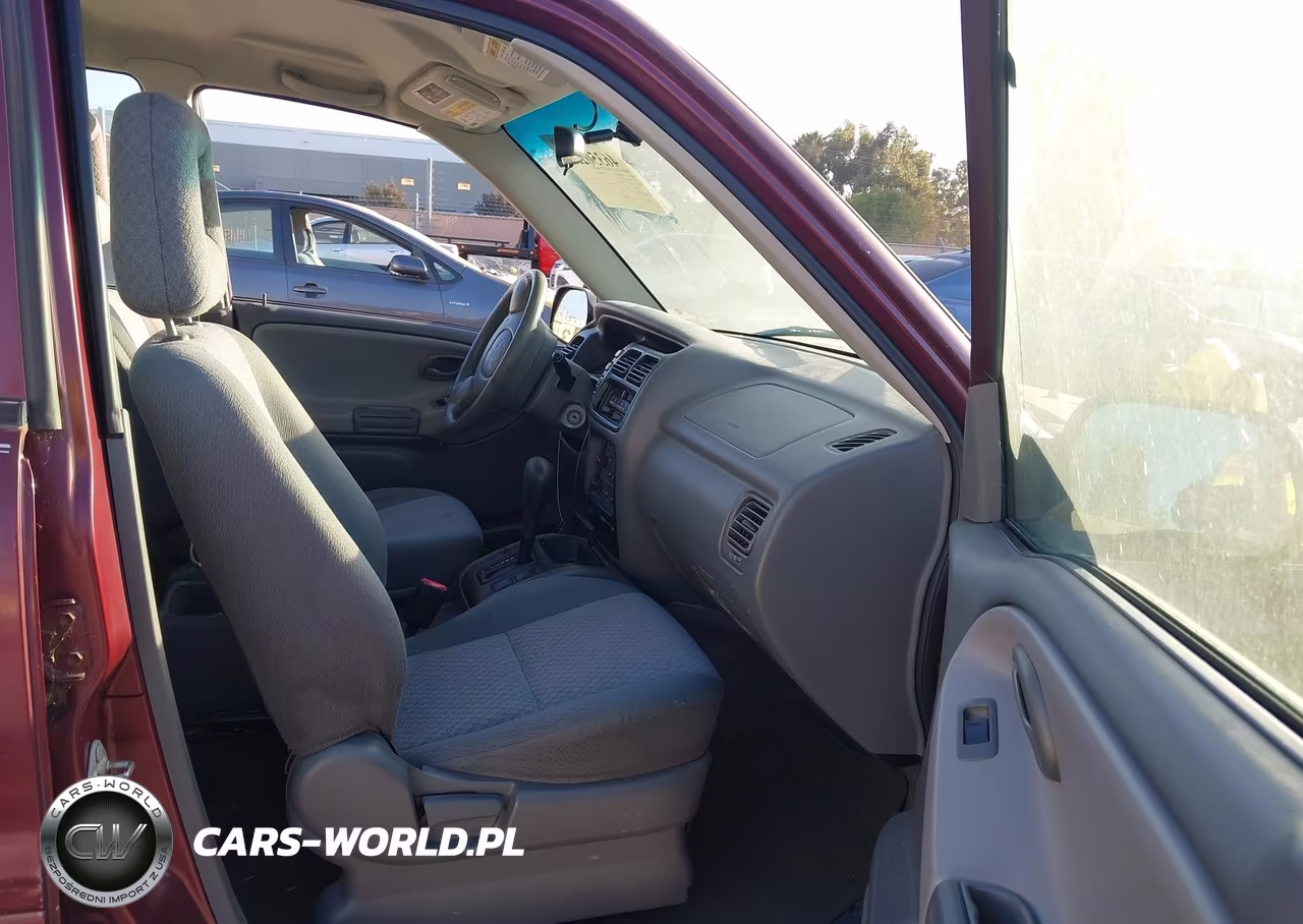 2003 Chevrolet Tracker Hard Top Base VIN:2CNBE13C836926479 - 5