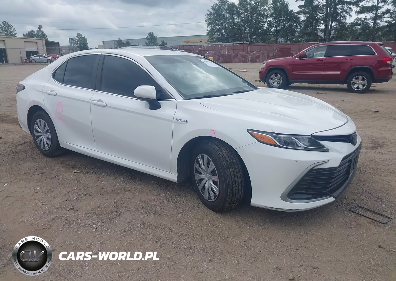 2021 Toyota Camry Le Hybrid