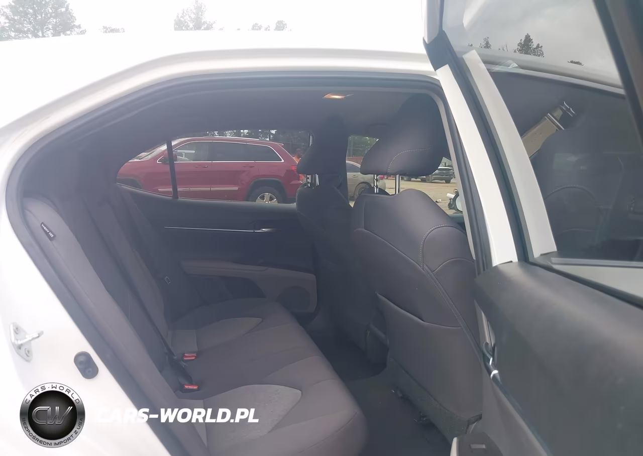 2021 Toyota Camry Le Hybrid VIN:4T1C31AK2MU552555 - 8