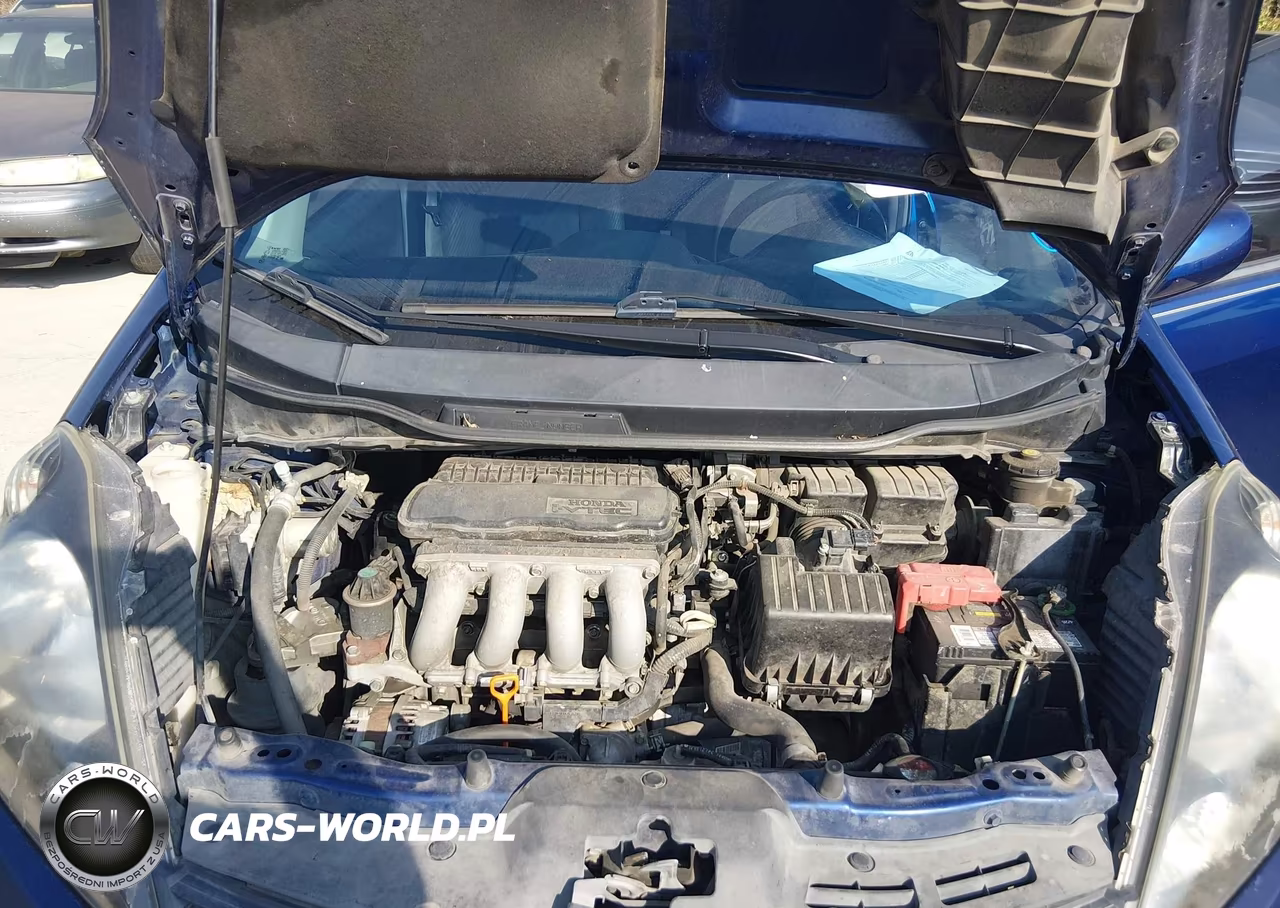 2013 Honda Fit Sport VIN:JHMGE8G51DC028912 - 10