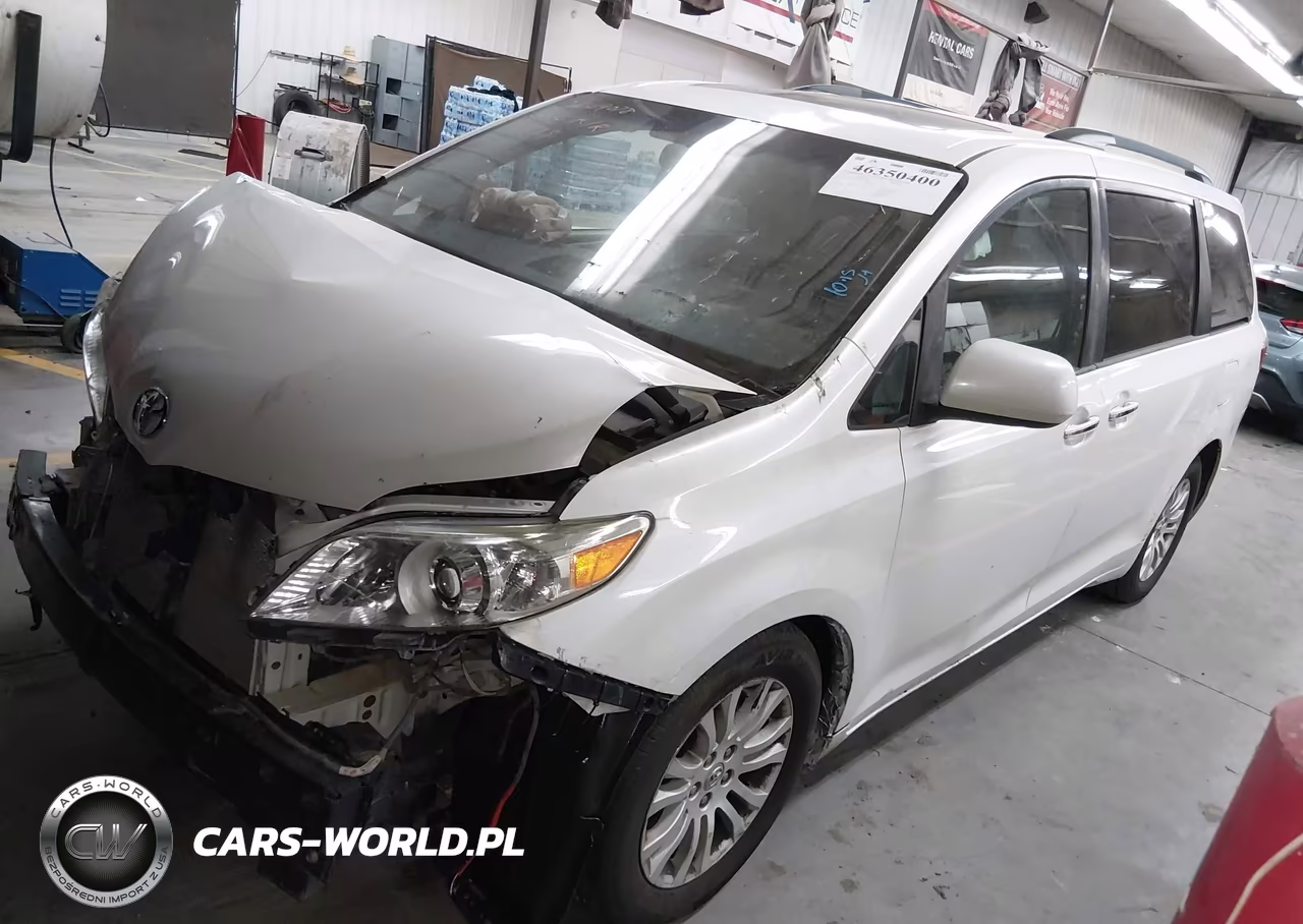 2017 Toyota Sienna Xle 8 Passenger VIN:5TDYZ3DCXHS824773 - 2